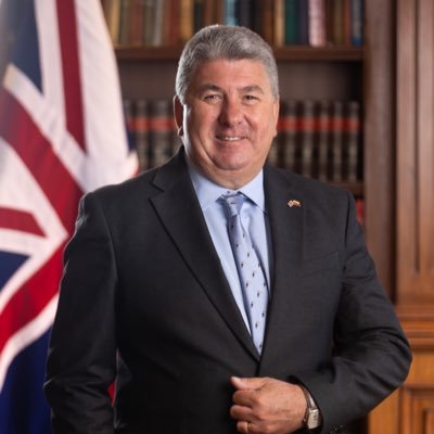 British 🇬🇧 Ambassador in Ecuador 🇪🇨 #UKinEcuador. Love wildlife and diving. Adventurer and bad golfer. Retweets are not an endorsement