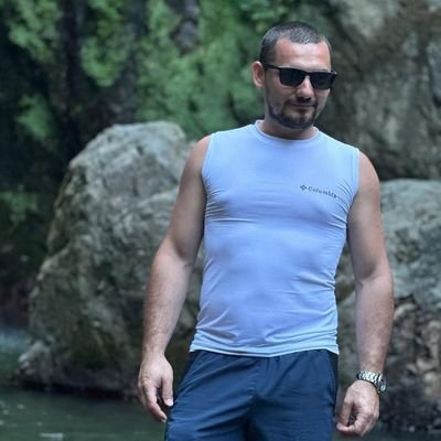 serdarsenturk16's profile picture. 