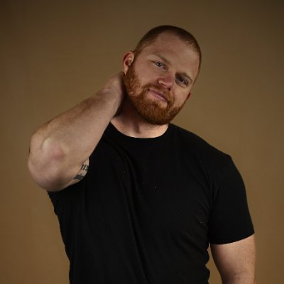 Your friendly voice actor next door... who's occasionally screaming in his tiny padded room.
Source Connect Home Studio🎙️🎧
Innovision & AB2 Repped Talent 📜