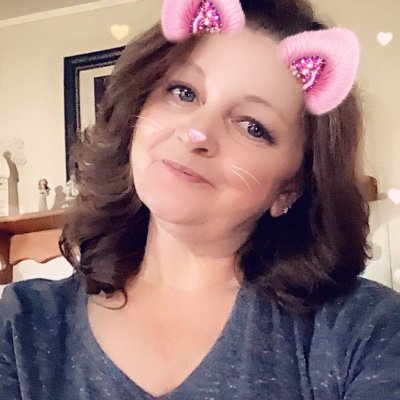 Wife❤️ Mom ❤️ Nana 💙 💙💙💙There is always something to be thankful for! 🌹