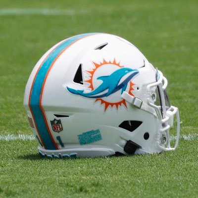 🐬 Miami Dolphins Enthusiast 🏈 opinions and die-hard fandom #Girldad X 4 #MiamiDolphinsX #MiamiDolphins #FinsUp