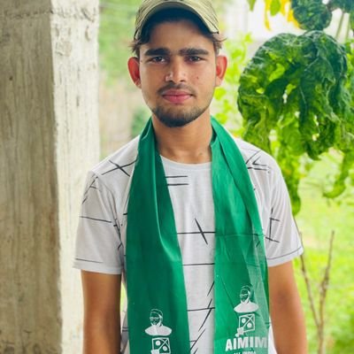 SaadKha06171689's profile picture. All India Majlis e Ittehadal Muslimin member    I am indian muslim Alhamdulillah
 Asaduddin owaisi is my leader 💞