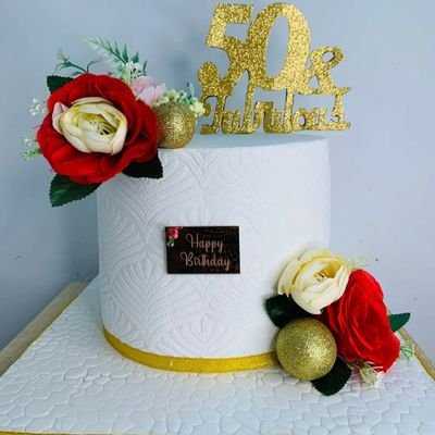 Easy going and love to work. A proud Anambra baker🍰. For your cake orders, call or WhatsApp 08037813051.