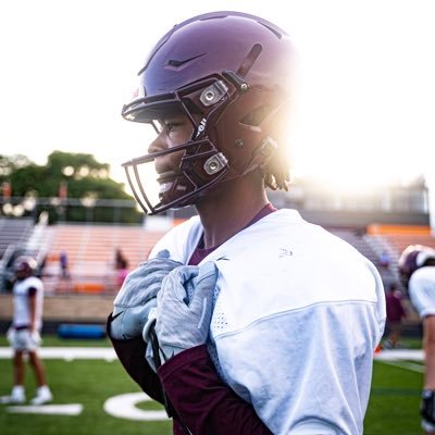 brother rice high school/gpa🎓3.6/ class of 25”/ 5’11 166/ WR & ATH/