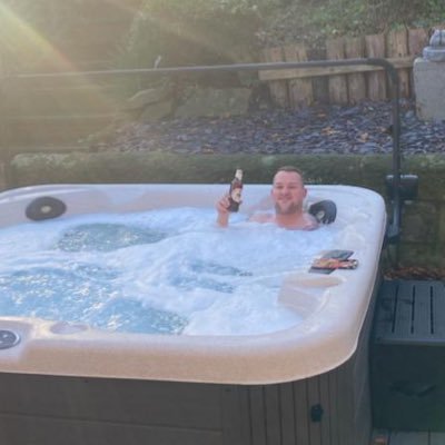 lewiscoupe17's profile picture. 