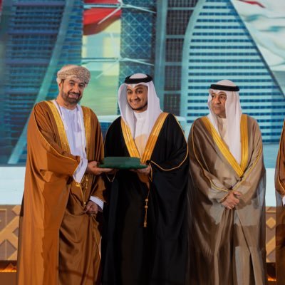👷🏽♂️مُهَنْدس بين بر و بحر🚢🌊 | منجز🏅| شغوف بالتطوير والإبداع💡 | مهتم بـ ريادة الأعمال👨🏻💼التكنولوجيا👨🏻💻القيادة والإلهام✨ الإدارة والتنمية 🌍