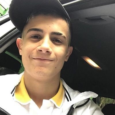 llxxgi's profile picture. 1910