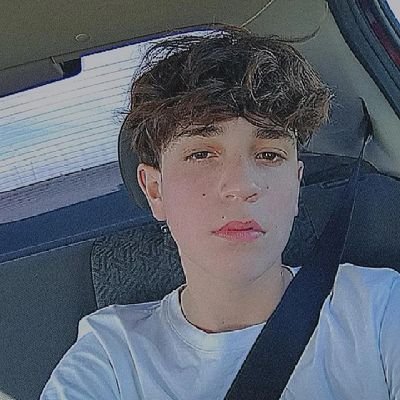 132_gonza's profile picture. siganme en instagram 
cuenta principal @xgonza_2010
cuenta secundaria @xgonza_14