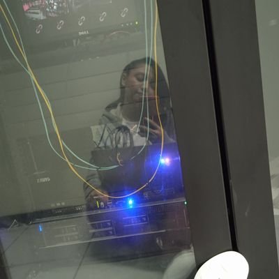 KatheMartz01's profile picture. Todo inicia con una promesa| Silvestre  13•12