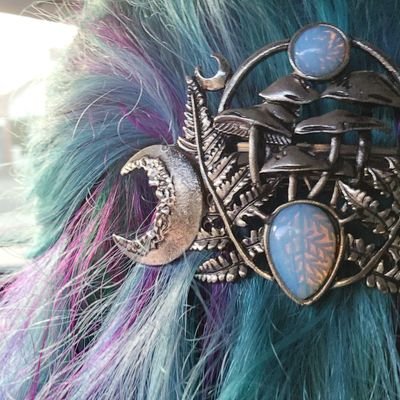 Kj_Cheoth's profile picture. Bit of a dork who's into tabletop rpg, sandbox survival games, bad jokes, cats and more 😋
she / her
🩷💛🩵