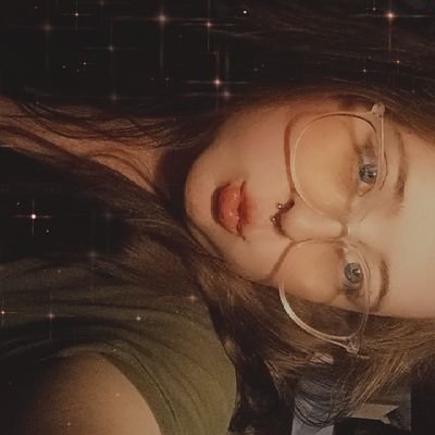 Rhi75134084's profile picture. 
