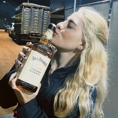 manzatinha's profile picture. be happy and not perfect💕💫