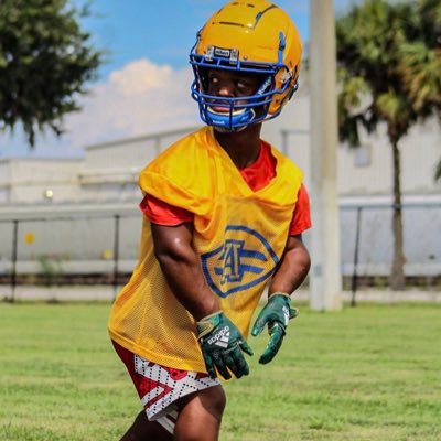 WR @AHS| C'O 24 4,9 115 Committed To @Fscccobras🐍 never say it possible anything possible 💯