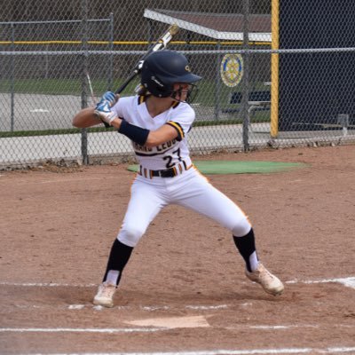Mojo Hallock 18u | Grand Ledge Varsity Softball 2026 | #27 | OF/MI | UW GPA: 4.0 | 60 ft 2.75 sec | NCAA ID# 2311153702 nelsonkailey462@gmail.com