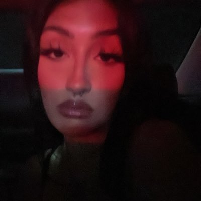 shesakilljoy's profile picture. rocker/foo