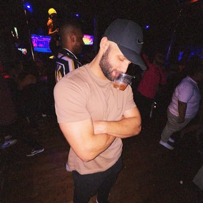 FlexOutt's profile picture. 