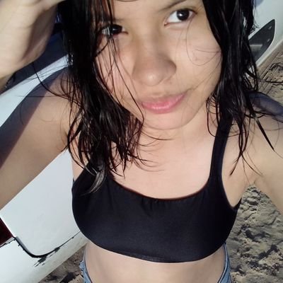 iamuser199's profile picture. bee bee 🐝
la vdd no se q hacer con mi vida pero sígueme en instagram! @nayderosas 💆🏻‍♀️