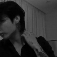 gwen (@kvstime_) 's Twitter Profile