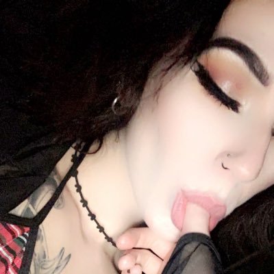 Here to make all your fantasies come true ✨
Follow me see what I'm about 😉

🌶🔗  https://t.co/uxXDFP1uGd