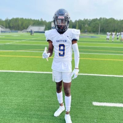 c/o 2026 | 6'1 190lbs | OLB | Alpharetta Raiders | MS Wolfpack Alum | US Next | AYF All-Star | FBU Nationals | jeylayranmoore@yahoo.com