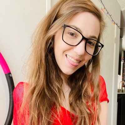 Camgirl on MFC💞 Cute lil internet brat💞 18+ only 💞 https://t.co/I9LY9LJXOs