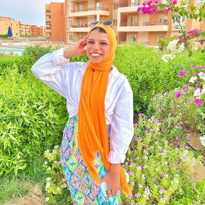 وإن ضاقت عليك كل الأركان فركن الله باقٍ لا يضيق.🌻❤ Faculty of arts,Spanish department🌚