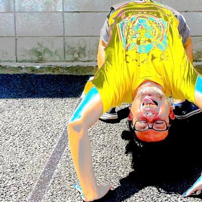 弾き語りは「みやぺにあ」🎶 Instagramメインな人📷 阪神🐯andMORE🇯🇵 *** 📻池袋FM(87.8MHz) 毎週木曜日23:15〜23:30 「未完の夜間」 📻池袋平和通り商店街ピーススタジオ(YouTube) 第2.4月曜日21:00〜21:15 「ミヤとミソノのチョットチットチャット」