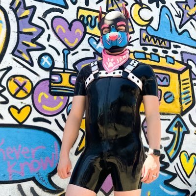 Your local little locked rubber puppy 🐶 | 18+ NSFW | 25 | He/They | Married/Poly 🏳️‍🌈  BF: @pupespy | Daddy: @Rubber_Jackson | President @puddlescouts