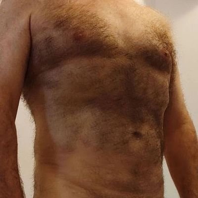 Hombre maduro pasivo/sumiso. Me ofrezco a hombre o grupo de hombres. Disponible como chapero, para fiestas sexuales, grabar porno, sexo en vivo, pornochacho...