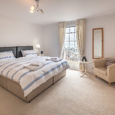 Enjoy the perfect stay at Cliffhanger, on the Isle of Wight. This stunning period property, with fabulous sea views, boasts 5 double bedrooms, and 4 bathrooms.