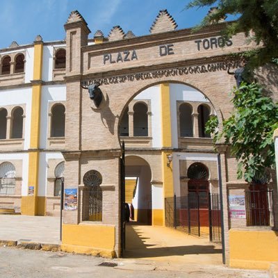 Empresa Taurina. Actualmente las plazas de Villanueva del Arzobispo ,Peal de Becerro, La Puerta de Segura , Membrilla…Disponemos d 4 plazas portátiles