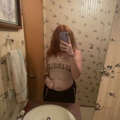 snap - luv4.emery
insta - luv4.emery
tiktok - hrts4.em