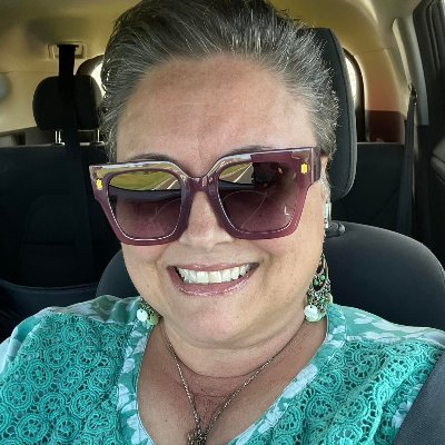 country fabulous Christian single mom, grandma and gardener. Trying my best to live like Jesus...it's not easy :)