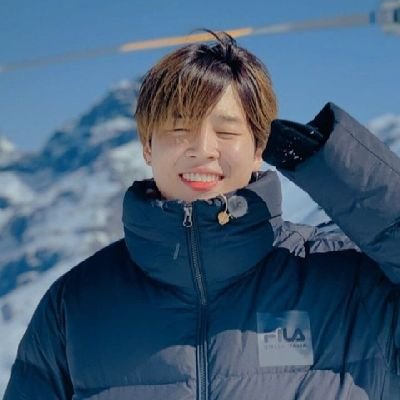 parkjimin820910's profile picture. I now have a new fans page here feel free to inbox 📥 me 🥰🥰