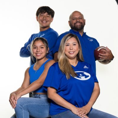 Realtor, mom to Ava & Nathan, and coaches wife to @coachojeda . HAR Top 20 under 40 rising stars in real estate! Travel Agent! God, Family, Football, Buisness!