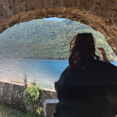 illoooo57's profile picture. 