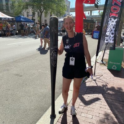 The squeaky voice coming thru your speakers at various locations. Opinions mine & don't reflect https://t.co/HIPMQLkFRG - Likes/retweets not endorsements