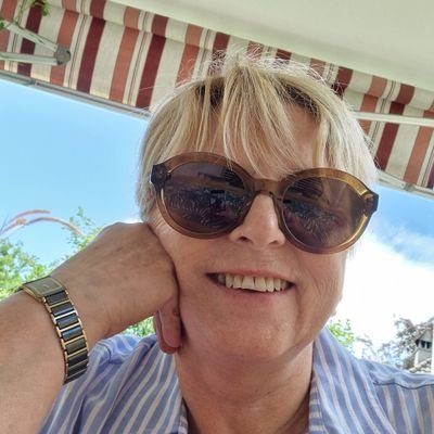 JaunRegina's profile picture. 