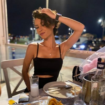 YarenKorman's profile picture. 