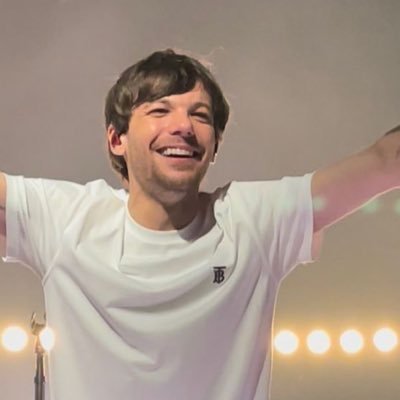 mrozonypiernik's profile picture. “𝙛𝙤𝙧 𝙖 𝙥𝙤𝙡𝙞𝙘𝙚𝙢𝙖𝙣 𝙮𝙤𝙪’𝙧𝙚 𝙫𝙚𝙧𝙮 𝙧𝙤𝙢𝙖𝙣𝙩𝙞𝙘.. 𝙛𝙤𝙧 𝙖𝙣 𝙖𝙧𝙩𝙞𝙨𝙩 𝙮𝙤𝙪’𝙧𝙚 𝙫𝙚𝙧𝙮 𝙖𝙛𝙧𝙖𝙞𝙙”