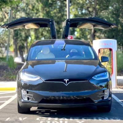🎙 Comedian- Independent Journalist 🇺🇸 Tesla owner since 2019 🔋 250K+ Tesla miles 150K+ FSD miles.