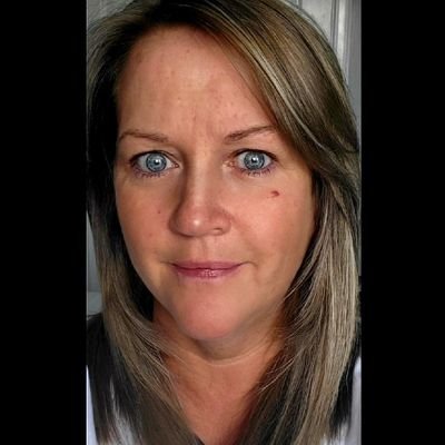 pam_m72's profile picture. Simplicity is the key to a happy life  😁😍😁