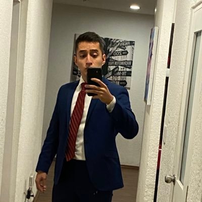 Estoy viviendo mi leyenda personal. Plus est en toi 🫀🥼🔪