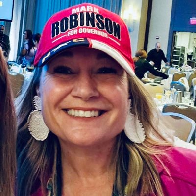 Saving America by protecting parental rights w/ @Moms4Liberty as a #JoyfulWarrior. ARFID mom. Advocate for excellence in education. Literacy is key to success.