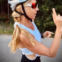 Rita Red (@ritared13) 's Twitter Profile