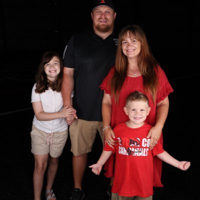 23 @broylesaward (KY) winner | DC @TCCardinalsFB | Dad to Harper & Lincoln | Husband to Casey