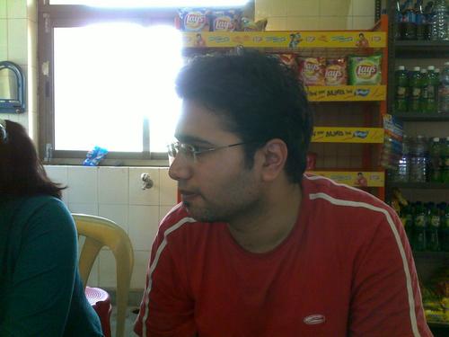 Apni dhun me rehta hoon