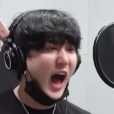 _wolfchannie's profile picture. lowkey multi \ skz ult \ OT8