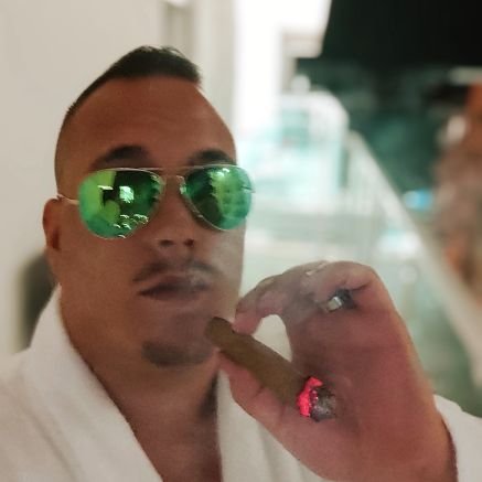 EntertaiNico's profile picture. Unwoke
Isaiah 41:10