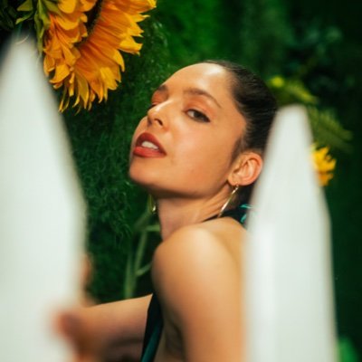Artist| Topliner/Songwriter |Polyglot 🗣️ | Pittsburgh & LA 🌆 | Featured: NY Weekly, American Reporter 📰 | Heard on Kiss FM 🎧